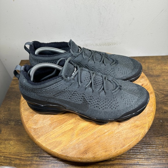Nike Vapormax DV1678-006 Dark Grey Knit Running Shoes Men's Size 11.5